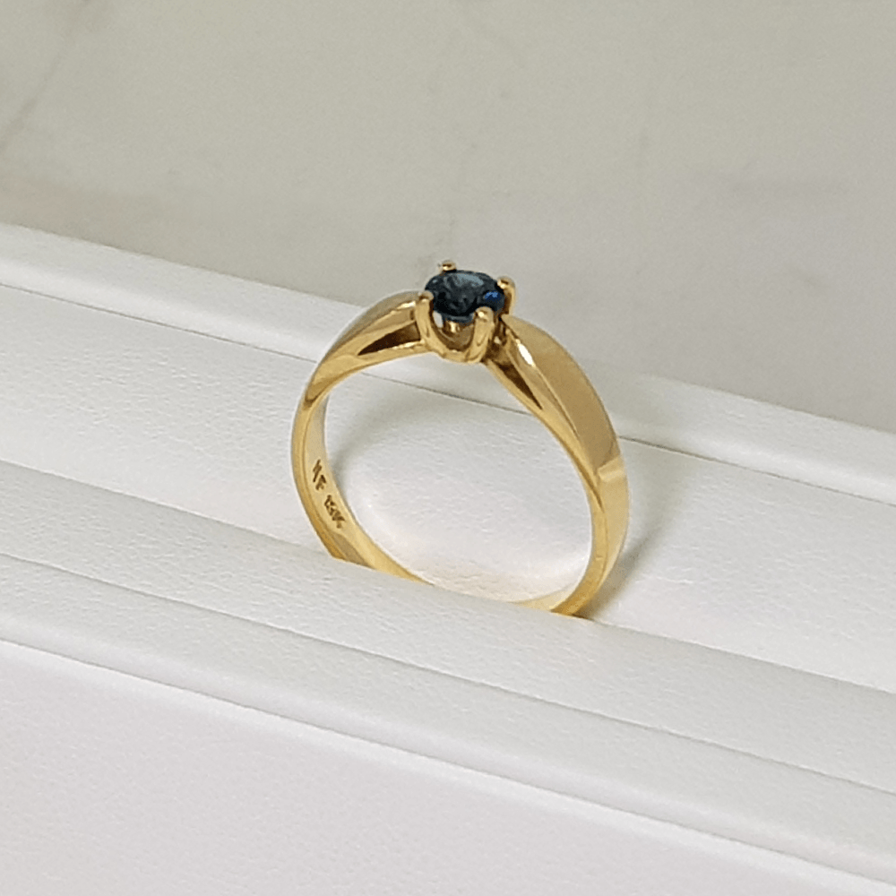 Sortija Solitario Zafiro Azul